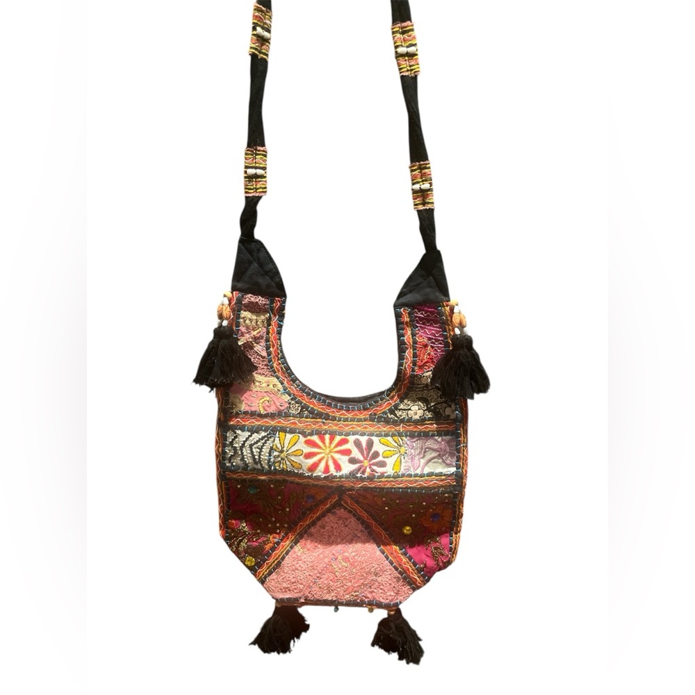 Vintage handmade embroidered sequin bag